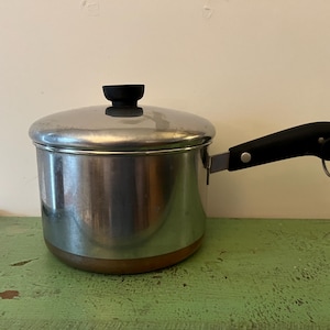 Revere Ware 1801 Copper Clad 3 Quart Stainless Steel Saucepan Copper Bottom with Lid, Vintage.