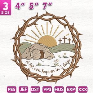 Puede incluir: Una taza de cerámica blanca con asa negra y el texto "But First, Coffee" en estilo manuscrito. La taza probablemente tiene un tamaño de 310-425 ml, perfecta para una bebida matutina.