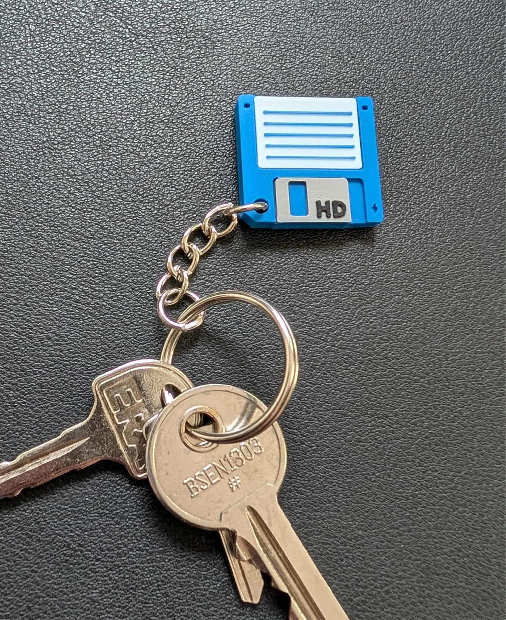 Retro Floppy Disk Keyring: 3D Printed 80s-90s Nostalgia - Etsy