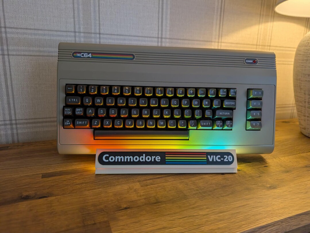 VIC-20 Retro Display Stand With Lighting – 80s Computer Collector ...