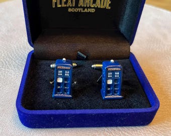 Timelord Cufflinks – Police Call box design, Velvet Gift Box