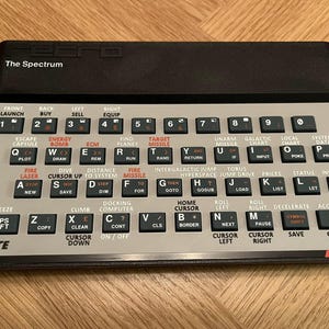 ELITE - Spectrum Keyboard Vorlage