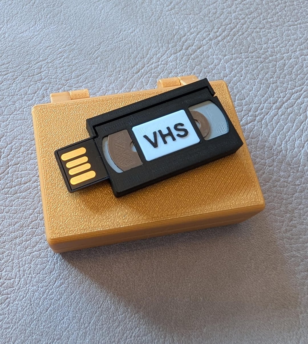 Retro VHS USB Flash Drive: Vintage-inspired Memory Stick - Etsy