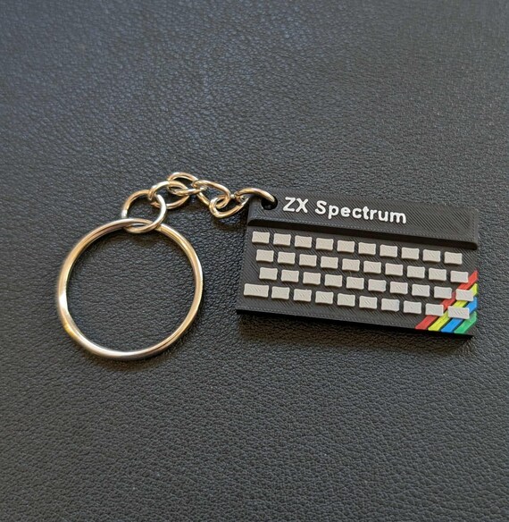 KEY キーホルダー ZX Spectrum レトロキーリング：3Dプリントされた80年代の