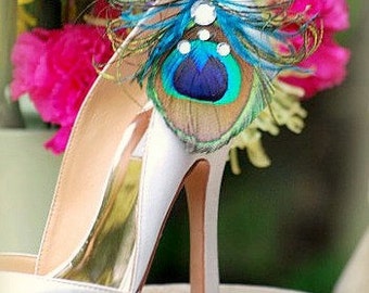 Summer Shoe Clips Peacock Ostrich & Gems. Feminine Couture Luxury, Peridot Metallic Silver, Diva Bride Bridesmaid Accessory, Elegant Wedding