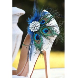 Clips de zapatos Peacock & Navy Fan. Bride Bridal Bride Bride Bridesmaid, Regalo de compromiso de cumpleaños, Brillante pedrería, Declaración Pinterest Favorite Couture