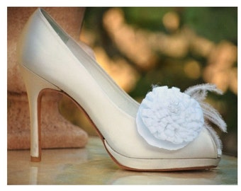 SALE Wedding SHOE CLIPS. White Ivory Blue Red Black Green. Etsy Handmade Fashion, Bride Bridal, Travel Vacation, Picnic Backyard Fun Party