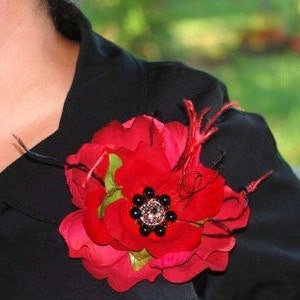 Classy Red Black Silk Flower Brooch Pin / Fascinator Hair Clip / Comb. Sophisticated Handmade Spring Wedding Stylish Lapel Corsage Barrette image 3