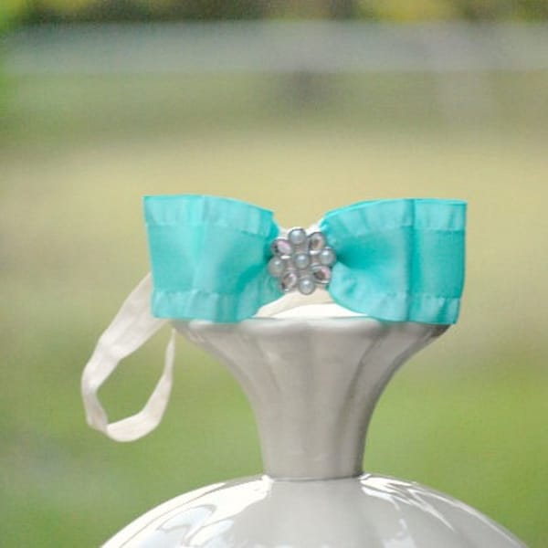 Bandeau d’arc de bébé. Bleu Aquamarine. Bébé nouveau-né élégant, accessoire de mariage de printemps de grand jour, cheveux d’enfant d’enfant de déclaration, dédicace de nouveau-né