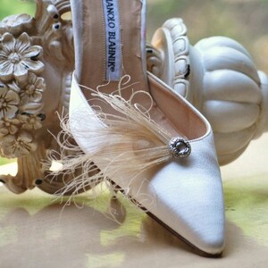 Golden Ivory Peacock Shoe Clips. Special Stylish Feminine Couture Statement, Stunning Burlesque Boudoir Bride Bridal Bridesmaid Gold Neutral image 4