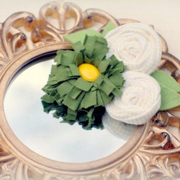 Olive Green Yellow Trio Hair Clip / Barrette Pin. White Stripes Rosette, Spring Church Fashion, Mariée mariée, Baby m2mg Gymboree