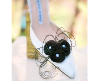 Black Shoe Clips Swirls Rose Trio. Couture Bride Bridesmaid, Spring Birthday Party Gift, French Shabby Chic, Peacock Herl, Ivory White Pearl