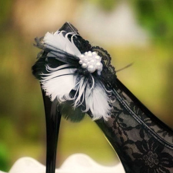 Wedding Shoe Clips. Black & White Feathers Lace - Pearls. Couture Statement Bridal Bride Bridesmaid. Made to Match Gift, Shabby Chic Spring