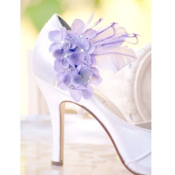 Shoe Clips Lavender Hydrangeas & Feathers. Stylish Elegant Garden Tea Party, also blue ivory apple green pink teal, Pearl / Rhinestone gem