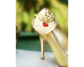 Golden Gold & Red Shoe Clips. Christmas Winter Wedding Bridal Gift. Handmade Vintage Style Shoe Pin, Ivory White Pearl, Dainty Couture Bride