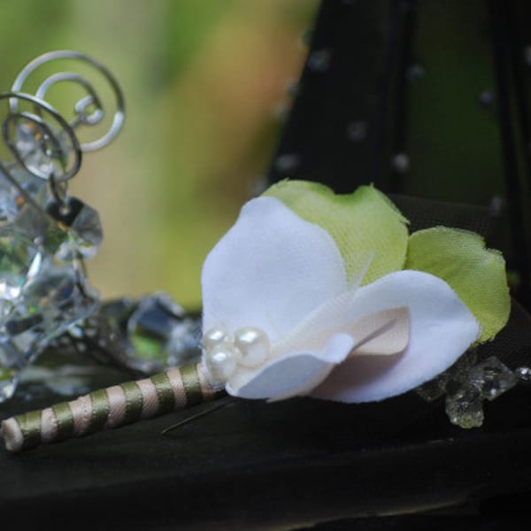 Boutonniere - Buttonhole Ivory Pearls & Olive Green Champagne, Manly Preppy Groom, Luxe Elegant Stylish Lapel Flower Pin, Statement Keepsake