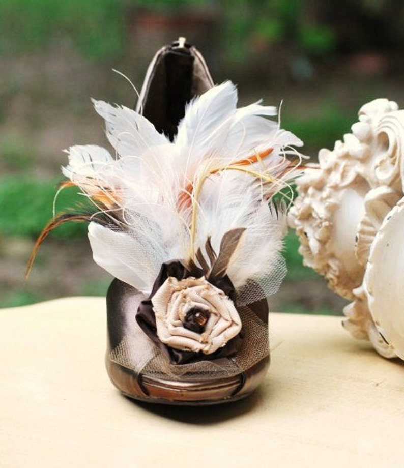 Wedding Shoe Clips Beige Tan Ivory Feathers. Night Party Sexy Sophisticated Elegant Holiday. Spring Statement Decoration Decorative Brooches image 3