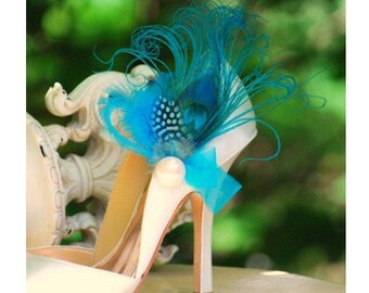 Something Blue Shoe Clips Turquoise Peacock Feather Ivory Pearl. Wedding Bride Bridal Bridesmaid Couture. Statement Edgy Stunning Sexy Party