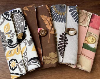 Vintage Floral Travel Jewelry Organizer: Handmade Jewelry Roll