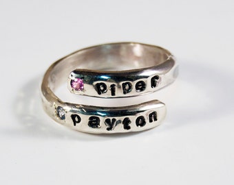 Bague pour mère en argent sterling : bague empilable avec nom personnalisé et pierre de naissance