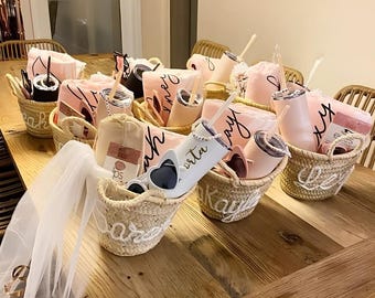 Wholesale Straw personalized basket, Custom Name monogram heart love basket, wedding tote bag, Bridesmaid Gifts, Gift bag, wedding bags