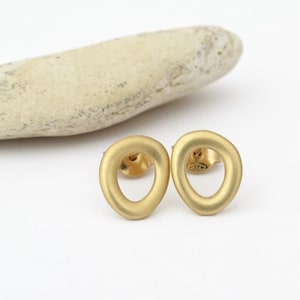 Gold Earrings, 18K Gold Post earrings, Minimalist Jewelry - Handmade Solid Gold Jewelry