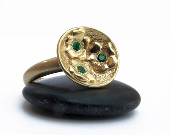 18K Gold Ring Forget Me Not Gold Flower ring, Peridot Ring - Handmade Fine Jewelry