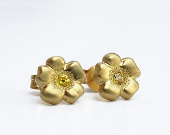 Gold Flower Earrings, 18K Gold Post earrings, Citrine earrings  - Fine jewelry Real Gold