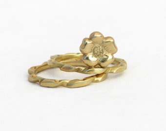 Forget-me-not Gold Flower Ring, 18K Gold Ring, Stacking ring, Handmade Real Gold jewelry