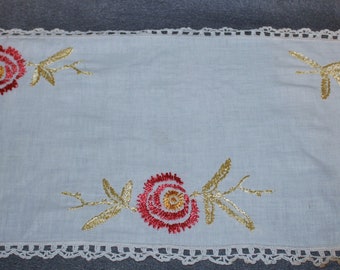 Vintage Floral Embroidered Linen Dresser Vanity Scarf