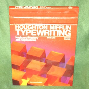 Houghton Mifflin Typewriting Book 1 Keyboard Mastery and Applications