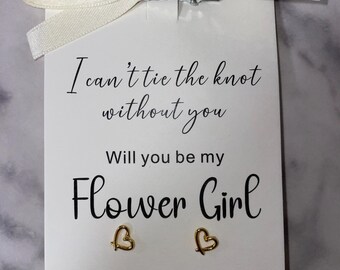 Propuesta de niña de las flores: aretes de corazón, pinza para el cabello y tarjeta