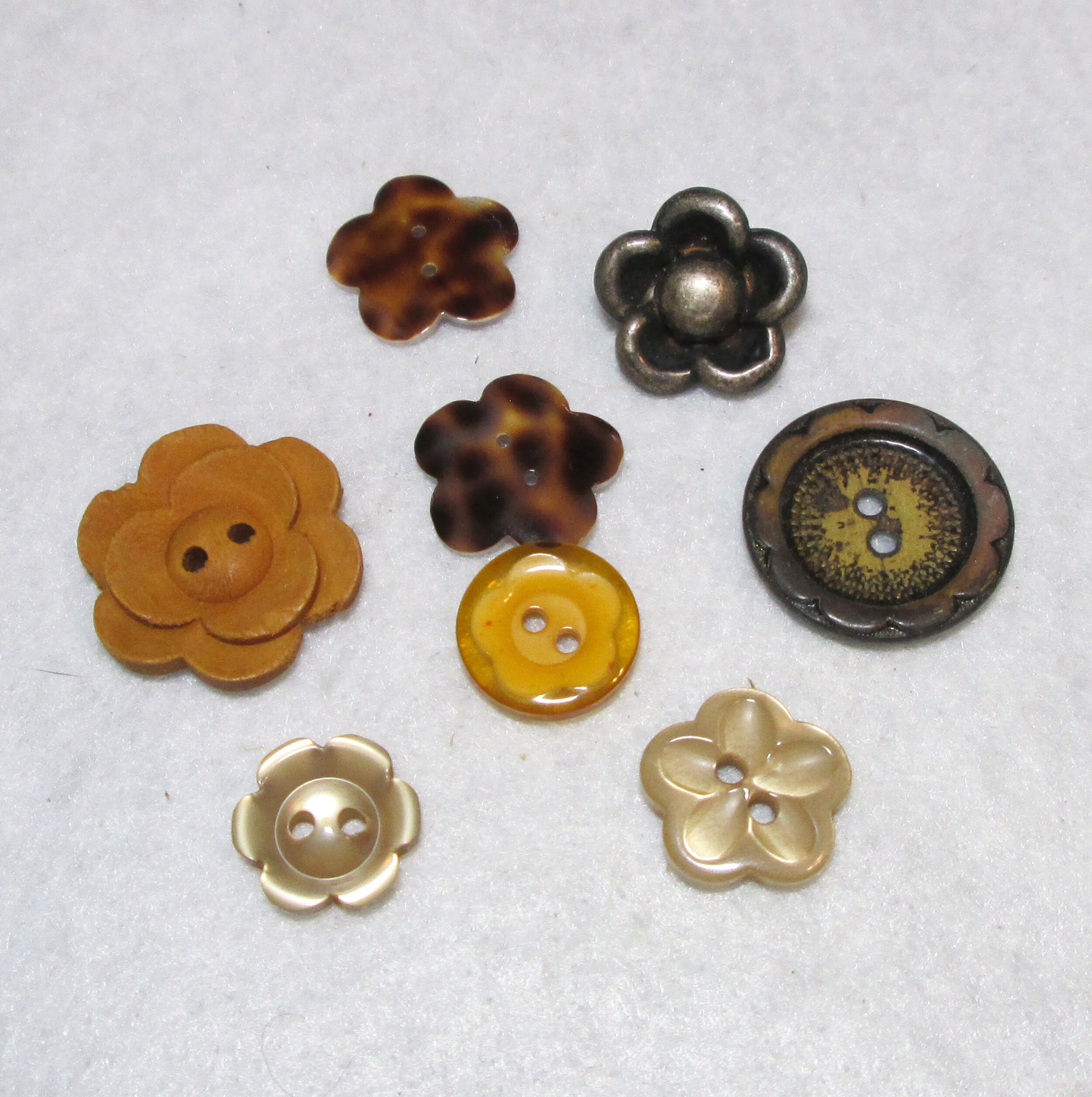 Variety of Flower Buttons 8 Etsy