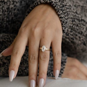 Solitaire Diamond Ring, Oval Engagement Ring, 925 Sterling Silver Wedding Ring, Anniversary Ring, Gift for Her, Personalized Ring for Women