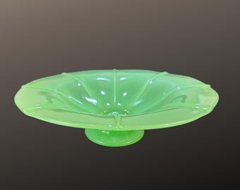 Fenton Jadeite decorative pedestal console bowl.