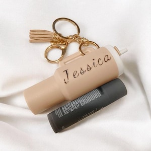 Mini porte-clés personnalisé pour gobelet / tasse ChapStick d&#39;inspiration Stanley avec couvercle à vis, accessoires, sur mesure, mini porte-clé gobelet