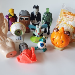 Vintage Halloween Kids Toys Retro Halloween, BK McDs Meal Toys, Trick Or Treat Gifts, Cake Toppers, Craft Supply image 1