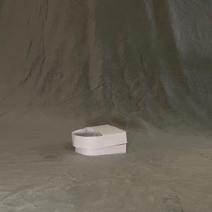 Round base - dragon puppet