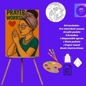 以下が含まれることがあります： 祈る女性と「PRAYER WORKS!」の文字が描かれた下絵付きキャンバスが入ったDIYペイントパーティーキット。アクリル絵の具、ブラシ、使い捨てエプロン、プレートパレット、ペーパータオル、基本的な説明書が含まれています。