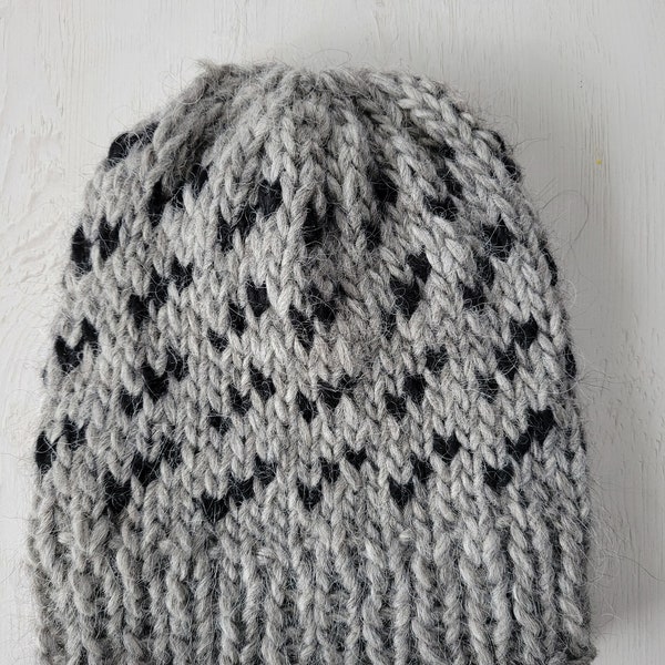 Hand knit chunky 100% Icelandic wool beanie hat - black and grey Icelandic wool hat