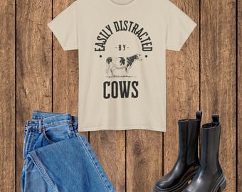 Lustiges Kühe T-Shirt: Leicht abgelenkt, Bauernhof Humor Tee