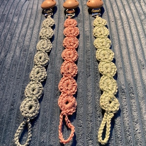 pacifier chain