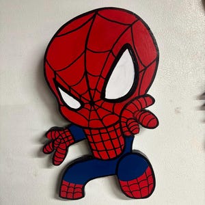 Spidey in legno - Cartone animato in legno - Dipinto a mano - Decorazione cartone animato - Fai da te - Arte murale - Personalizzato - Spidey e i suoi amici