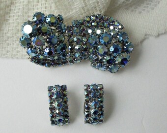 Vintage 1960s Blue Aurora Borealis Rhinestone Bow Brooch & Clip-On Earrings Set, Silver Tone Mid-Century Jewelry, Retro Sparkle Gift for Her