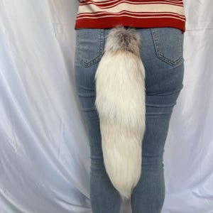 17" Fox Tails, Ethical Taxidermy Therian Tail cosplay: White, Clip On, Keychain, Real Tails