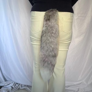 19" Fox Tails, Ethical Taxidermy Therian Tail cosplay: Gray White, Clip On, Keychain, Real Tails