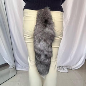 19" to 20“ Fox Tails, Ethical Taxidermy Therian Tail cosplay: Gray, Clip On, Keychain, Real Tails