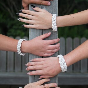 Rope Bracelet Narrow White Turks Head Knot image 4