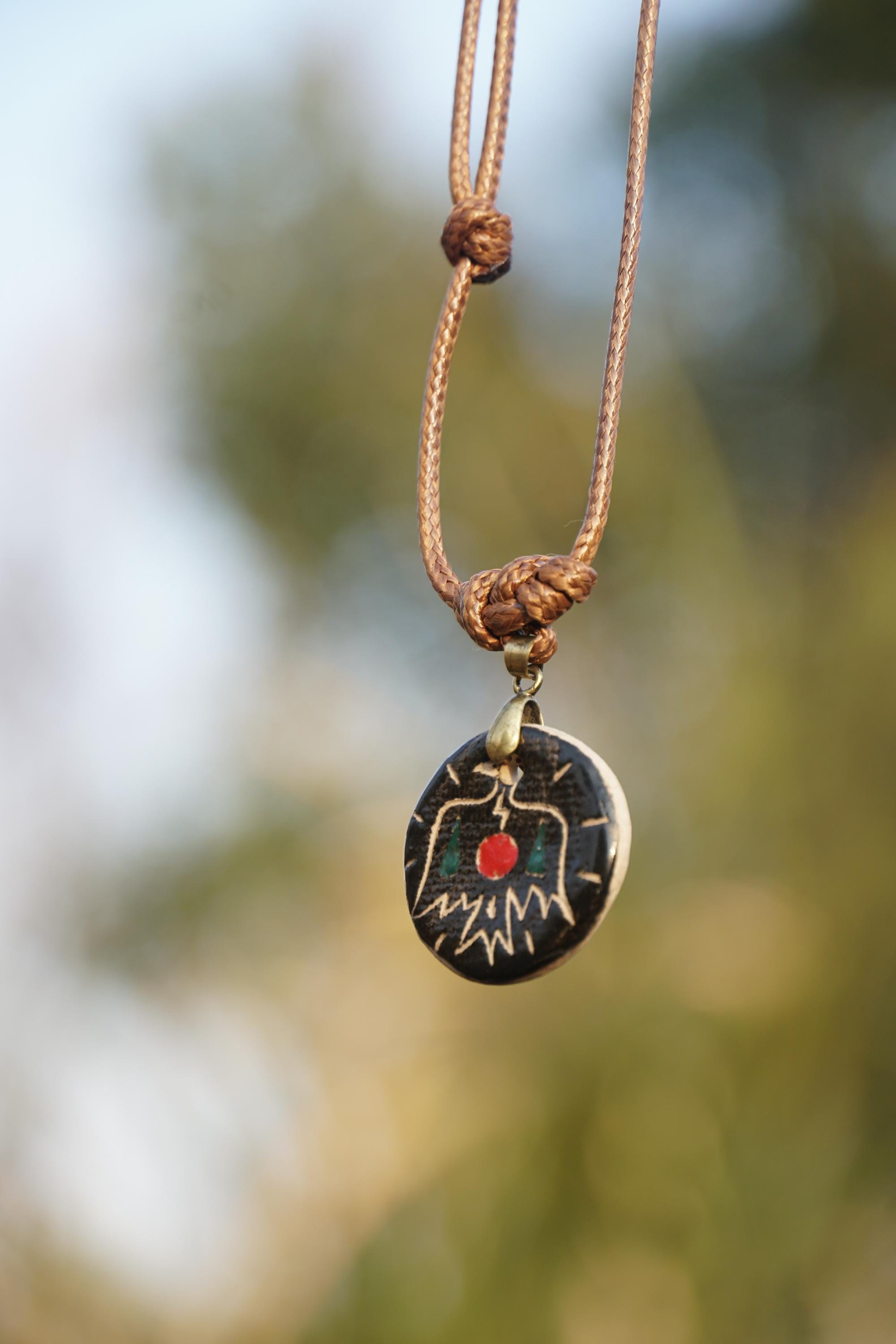 Collier Pendentif Argent Massif - Totem Maya / Indien - Thème Lune étoile - Occasion