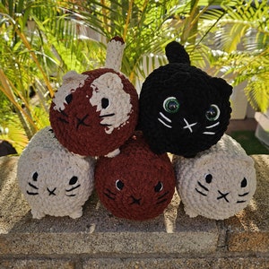Crochet Loaf Kitten Amigurumi plushie, safety eyes, embroidery eyes, stuffed animals, stuffed soft cat toy, amigurumi kitten, handmade cats